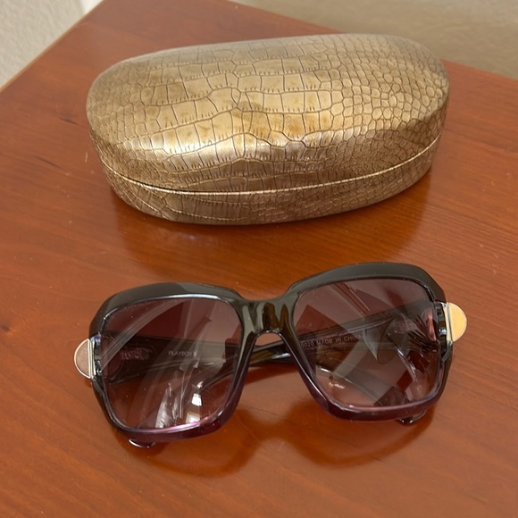PLAYBOY Sunglasses - Picture 1 of 7
